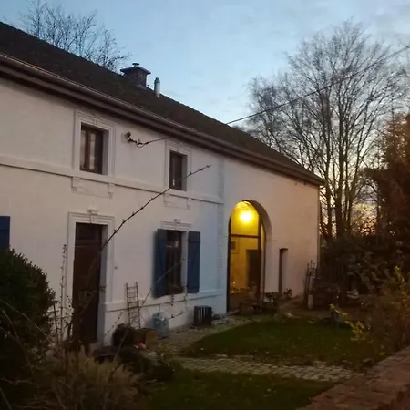 La Cave Au Chat'pitre 'le Fenil' Guest house